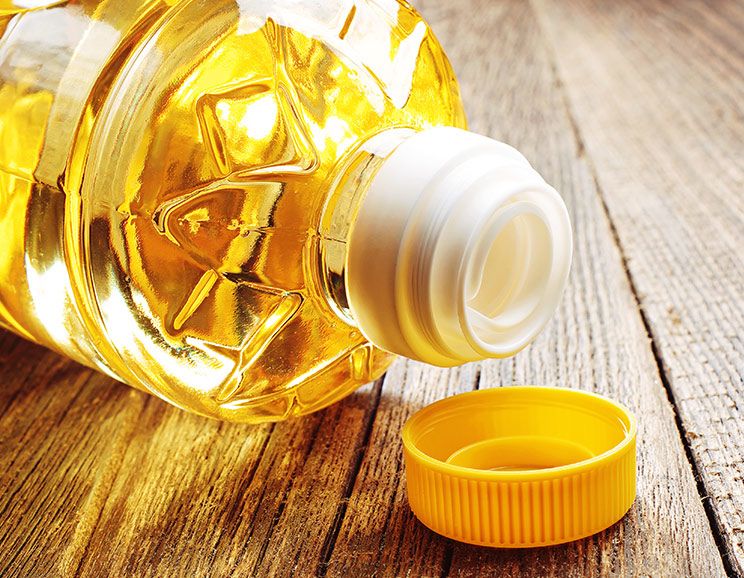 The-Dirty-Truth-About-Vegetable-Oil744.jpg