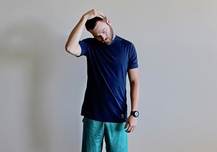 Side-to-Side-Neck-Stretch-30-sec-per-side.jpg