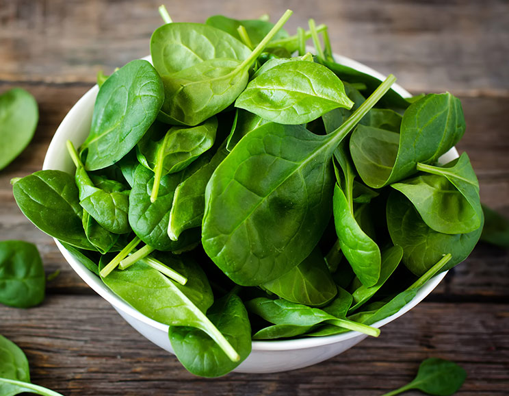 Why-Some-People-Should-Avoid-Eating-Spinach744.jpg